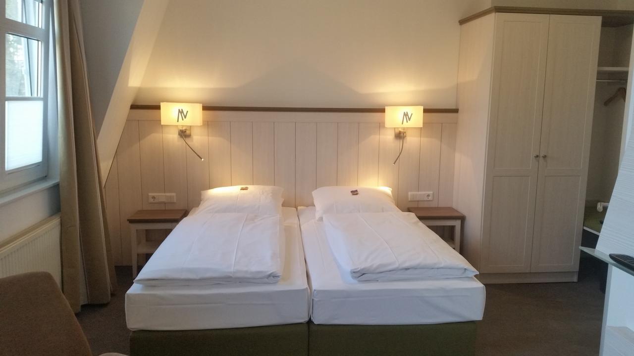 Double Room for Single Use,641053572:JPEG